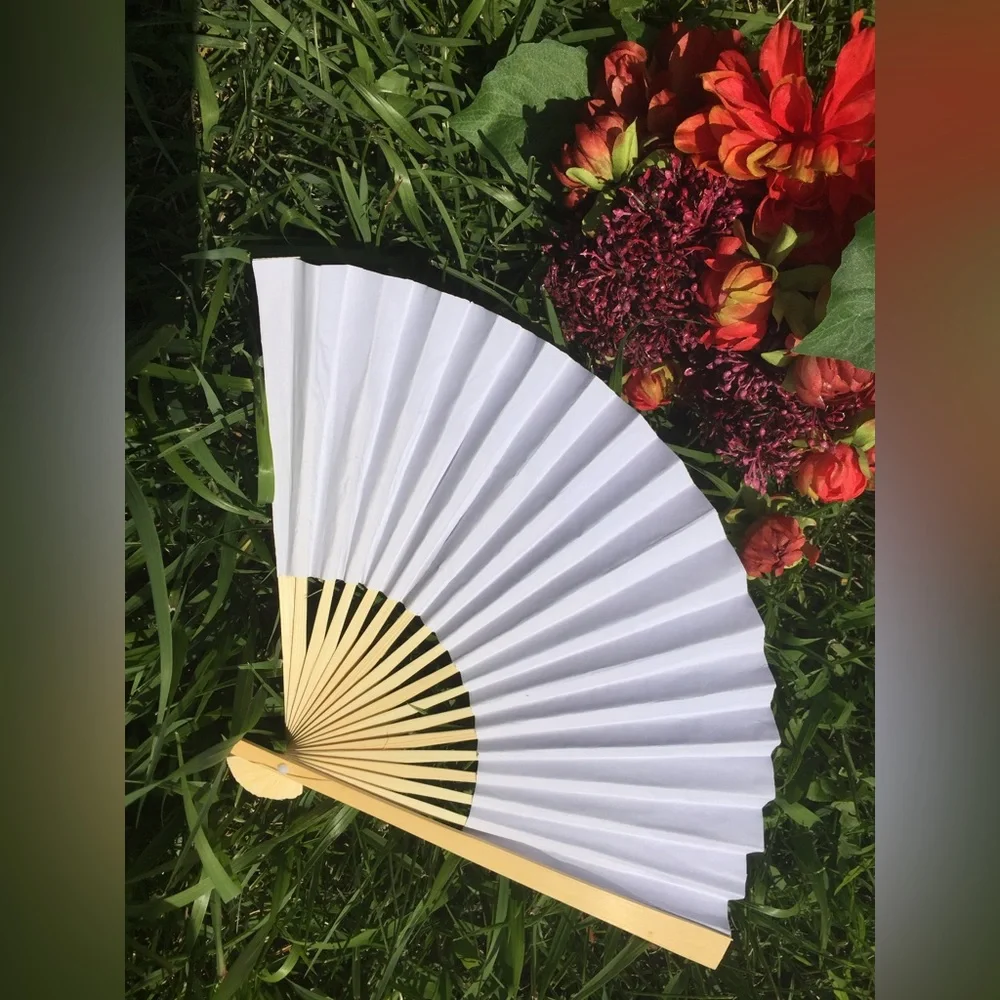 5 White Paper Fans for Wedding Favors - Set of 5 White Paper Fans